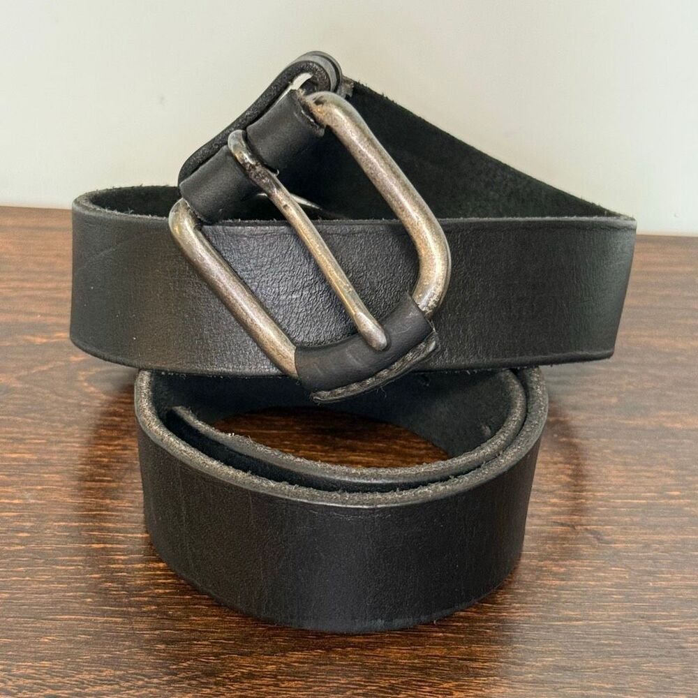 Leather black silver Women’s Belt medium 28-32” 1 1/4”
